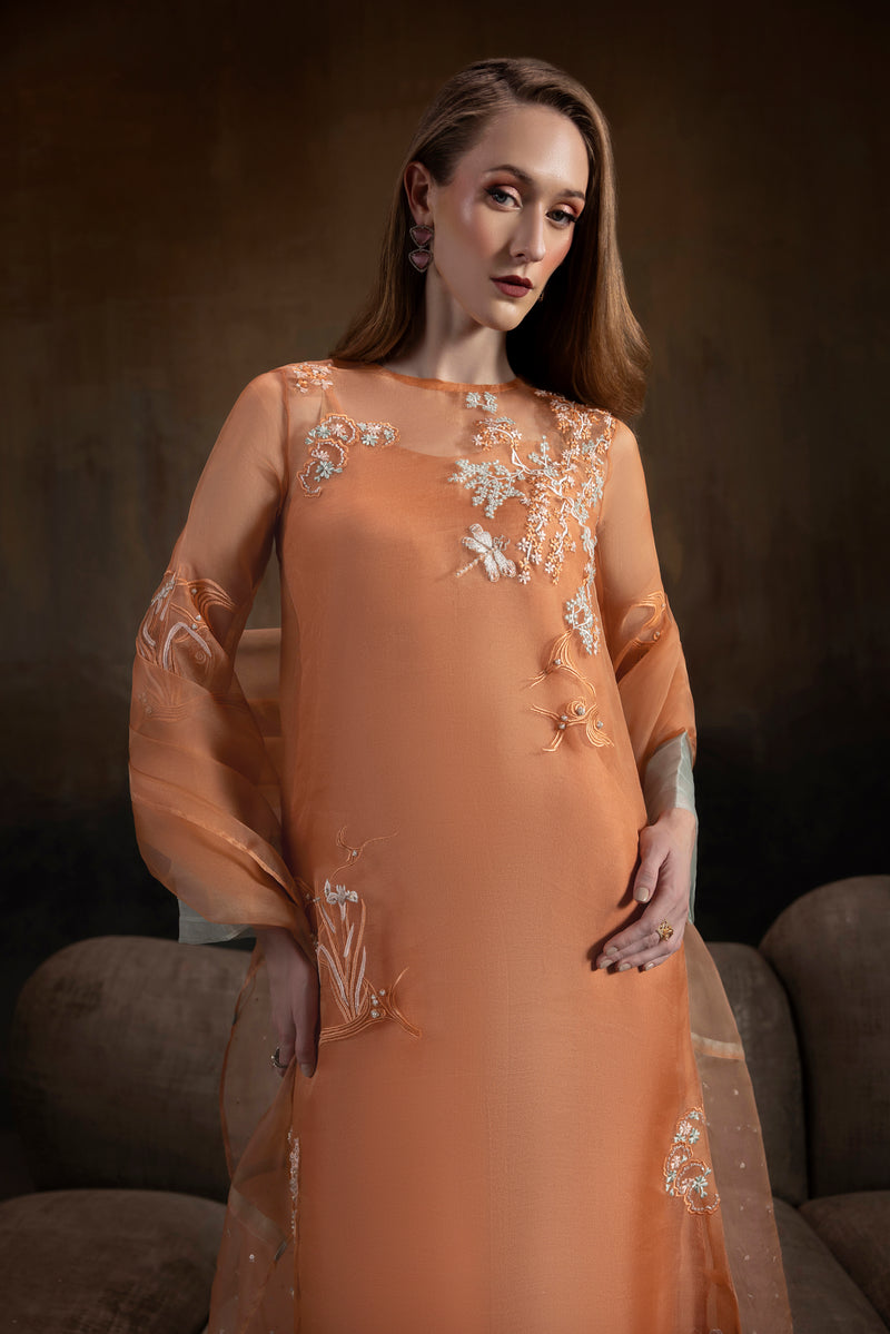 Apricot Noir